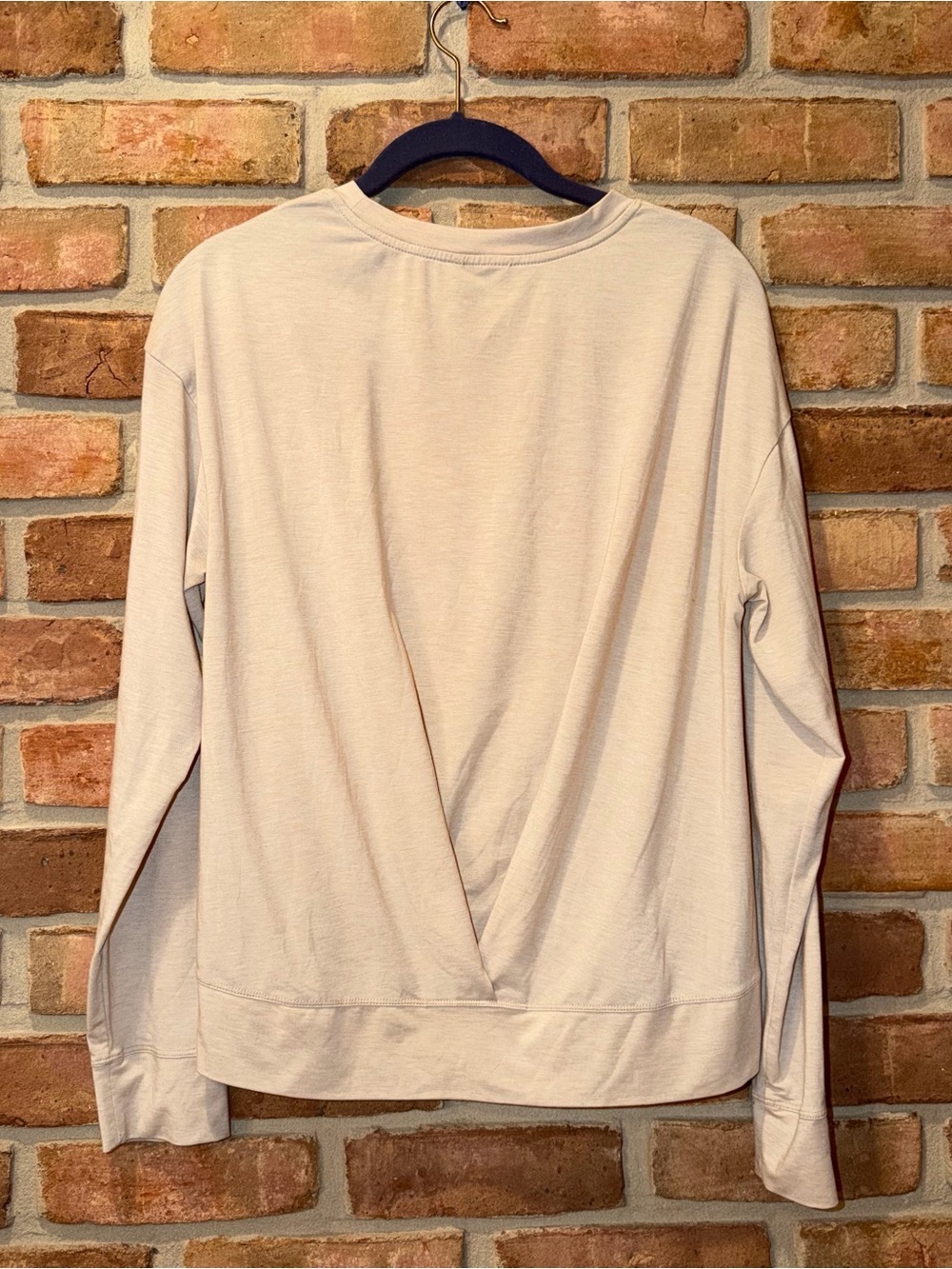 Patagonia Women’s Long Sleeve Top – Medium – Tan Cross-Back Performance Shirt